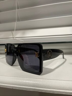 Louis Vuitton Oversized Black Square Logo Accent Sunglasses